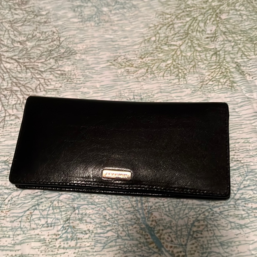 Brahmin wallet
